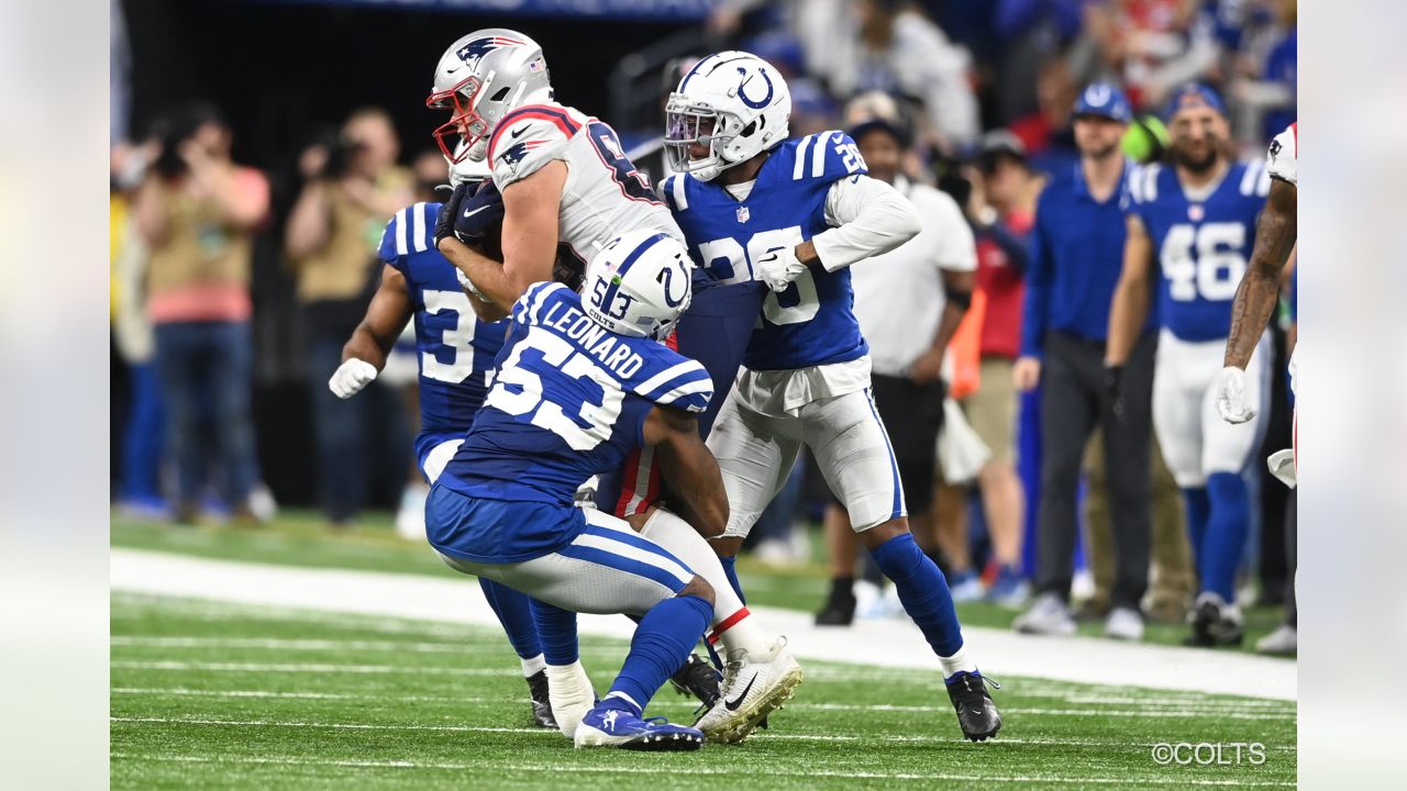 Darius Leonard demands respect after Colts were shutout at NFL Honors