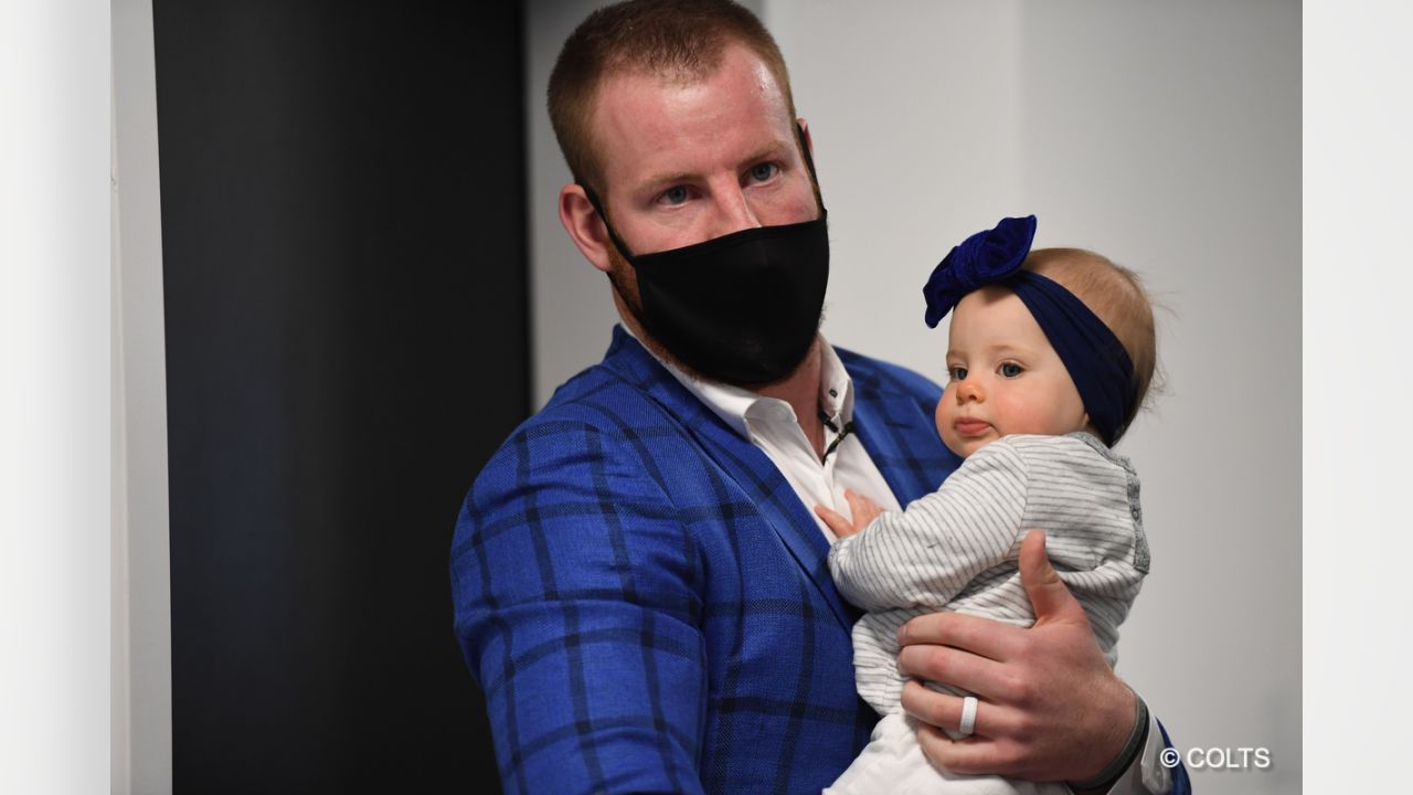 Indianapolis Colts' Carson Wentz and Wife Madison Expecting Baby No. 2 - E!  Online