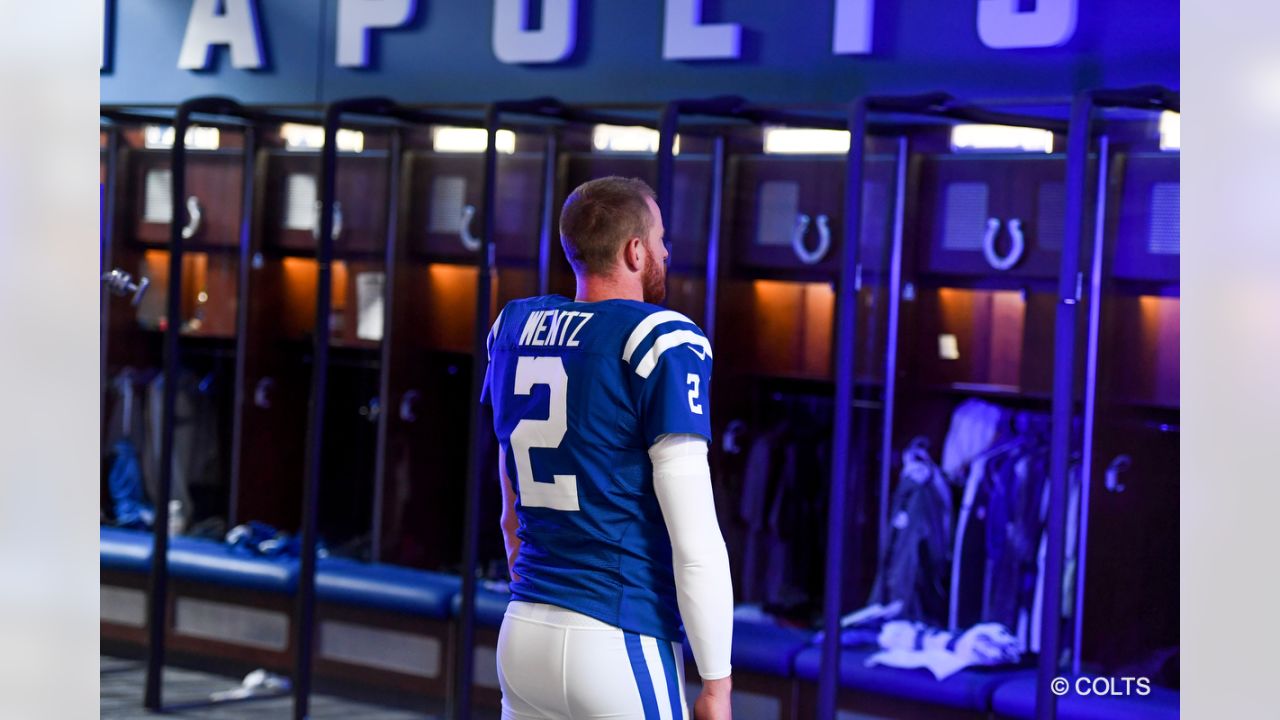 First look at Carson Wentz in Indianapolis Colts uniform (Photos)