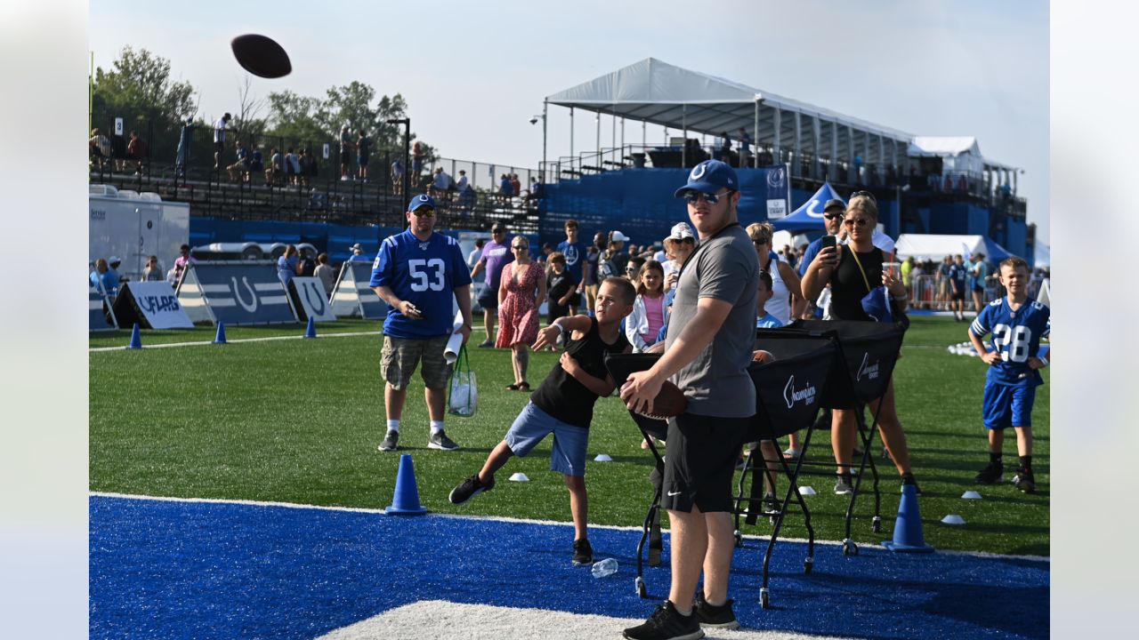 7,844 Colts Training Camp Stock Photos, High-Res Pictures, and