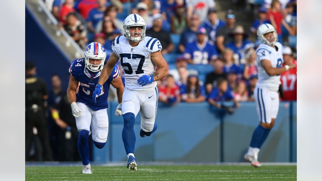 MINNEAPOLIS, MN - DECEMBER 17: Indianapolis Colts linebacker JoJo