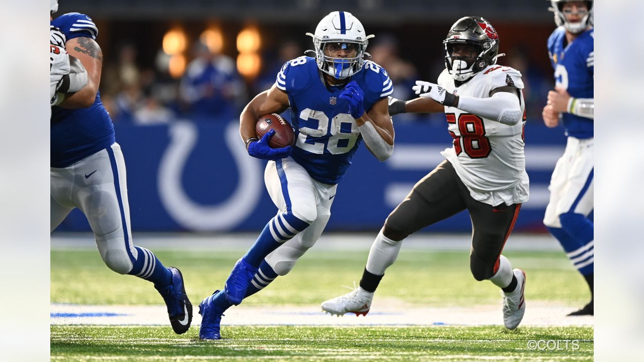 Colts RB Jonathan Taylor Wins 'FedEx Ground Player of the Week