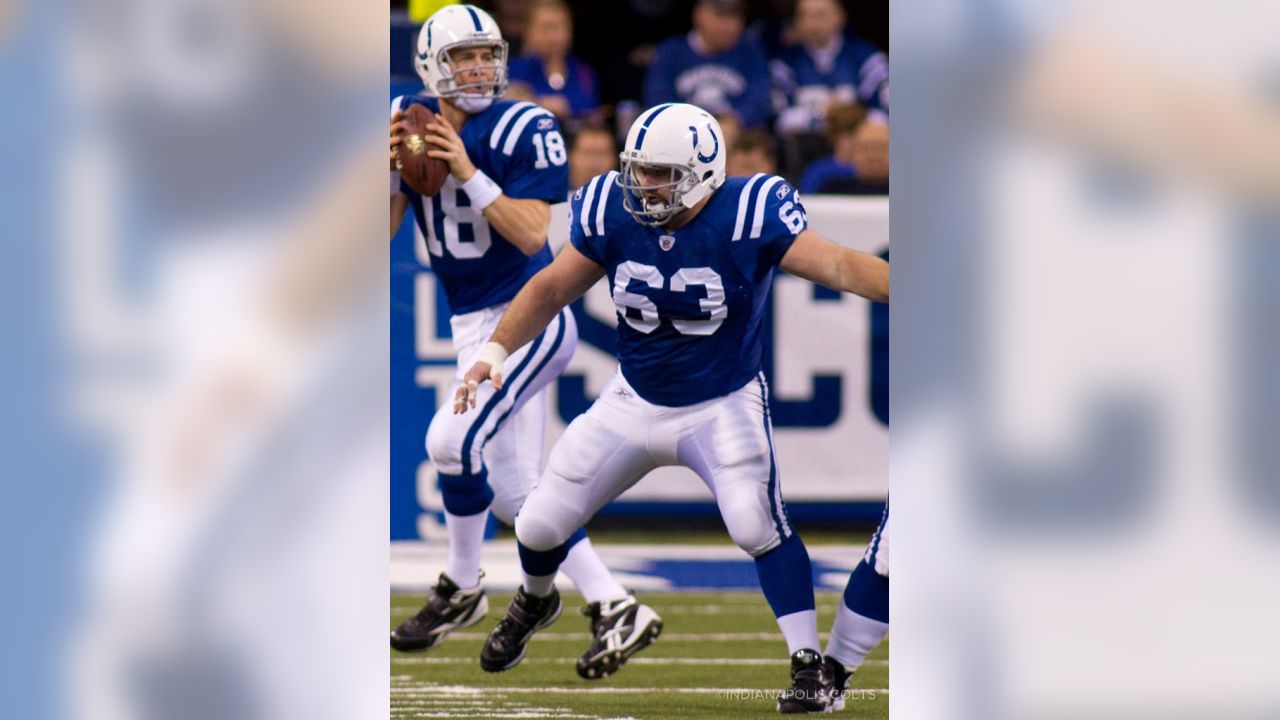 Jeff Saturday: From pumping gas to the Colts Ring of Honor