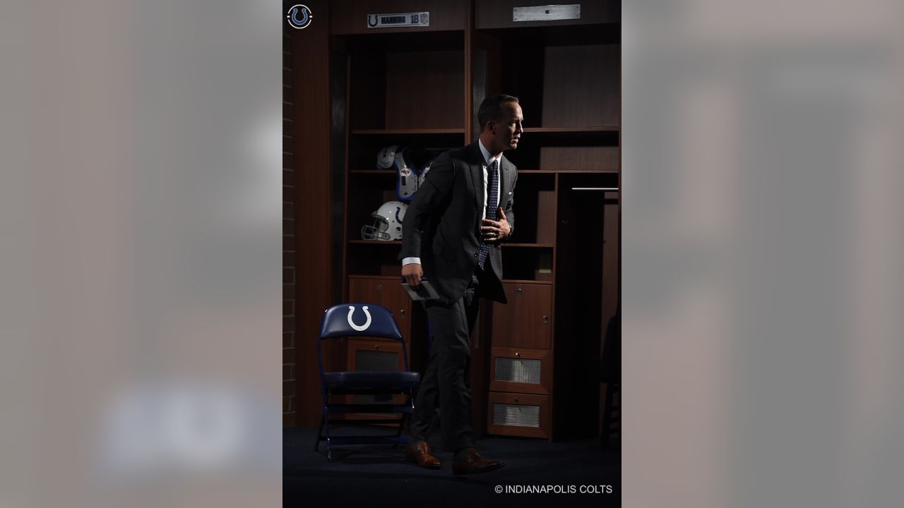 Colts to unveil Peyton Manning statue, retire jersey, induct him in Ring of  Honor this year