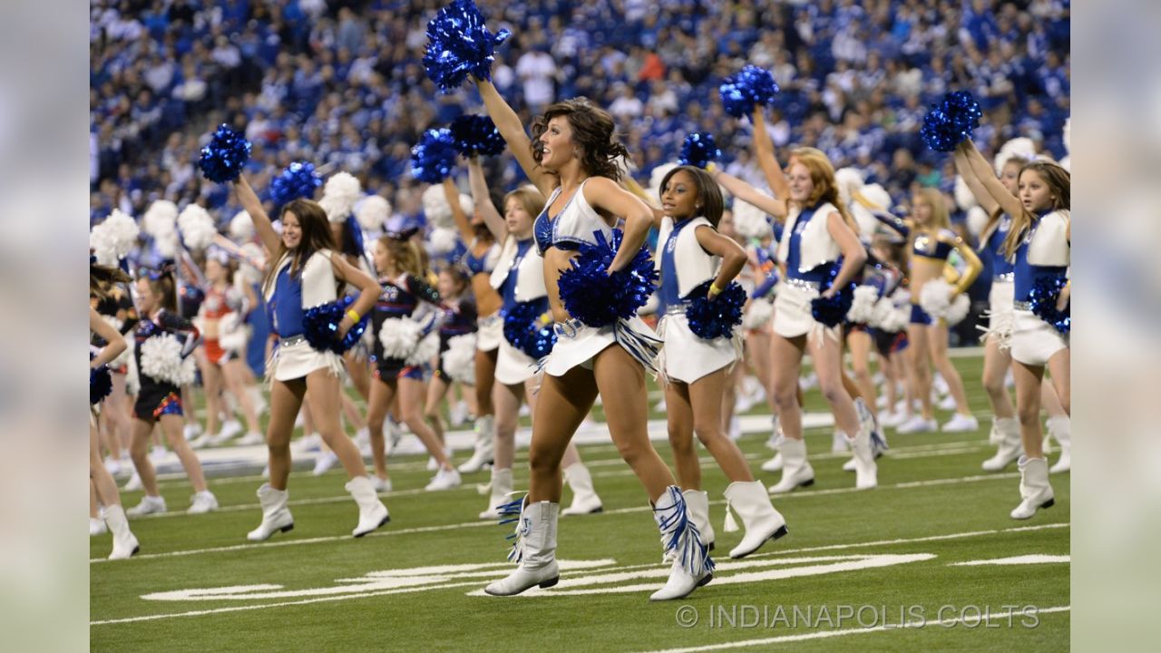 Indianapolis Colts junior cheerleaders shine in pregame performance