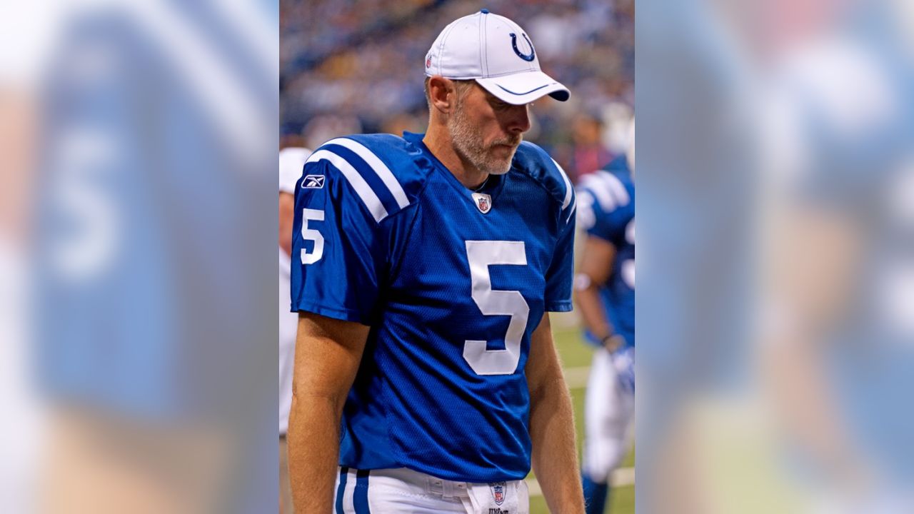 Photos: The many uniforms, teams of Kerry Collins