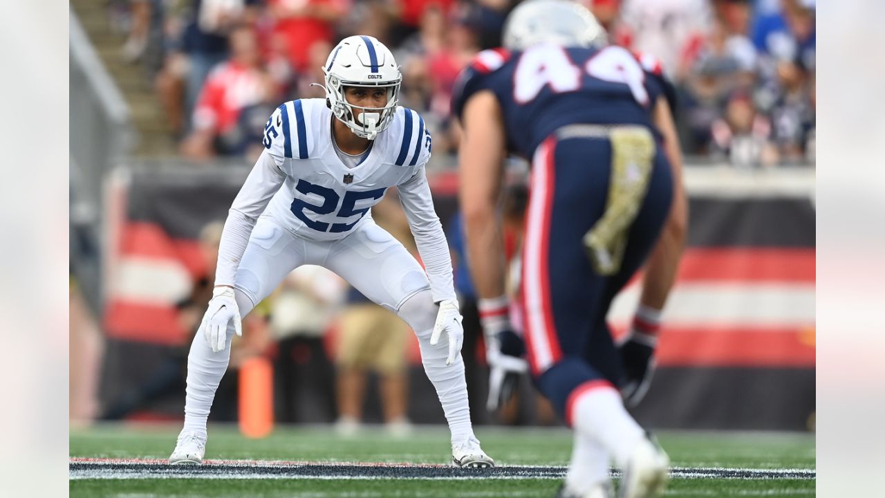 Colts: Nick Cross, Rodney Thomas II score interceptions off Justin