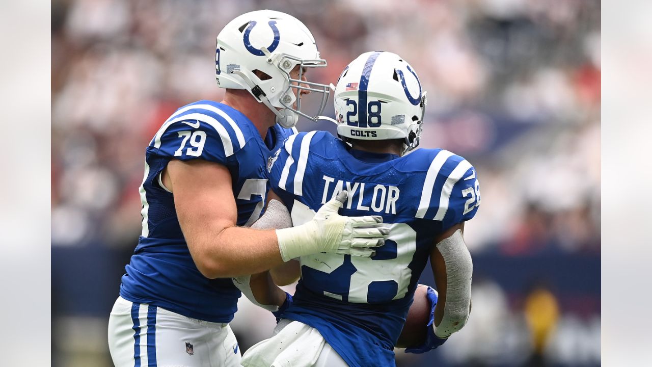 Indianapolis Colts: PFF predicts breakout year for OT Bernhard Raimann