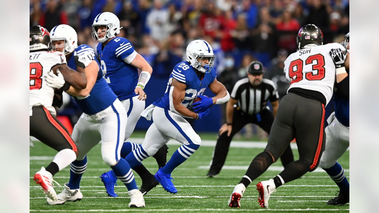 2015 NFL Week 12 Preview: Indianapolis Colts vs. Tampa Bay Buccaneers -  Stampede Blue