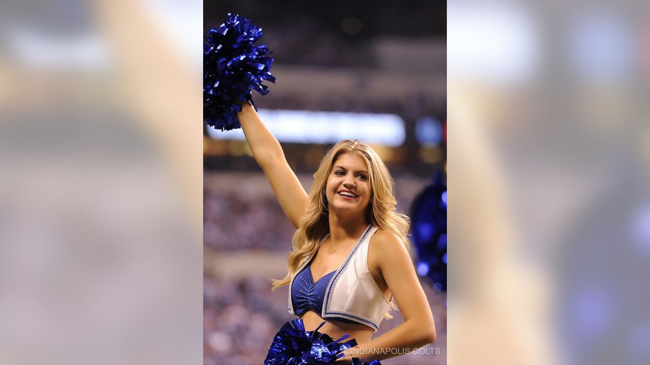 Introducing our 19th Cheerleader of the Week: Kendra - 2nd year