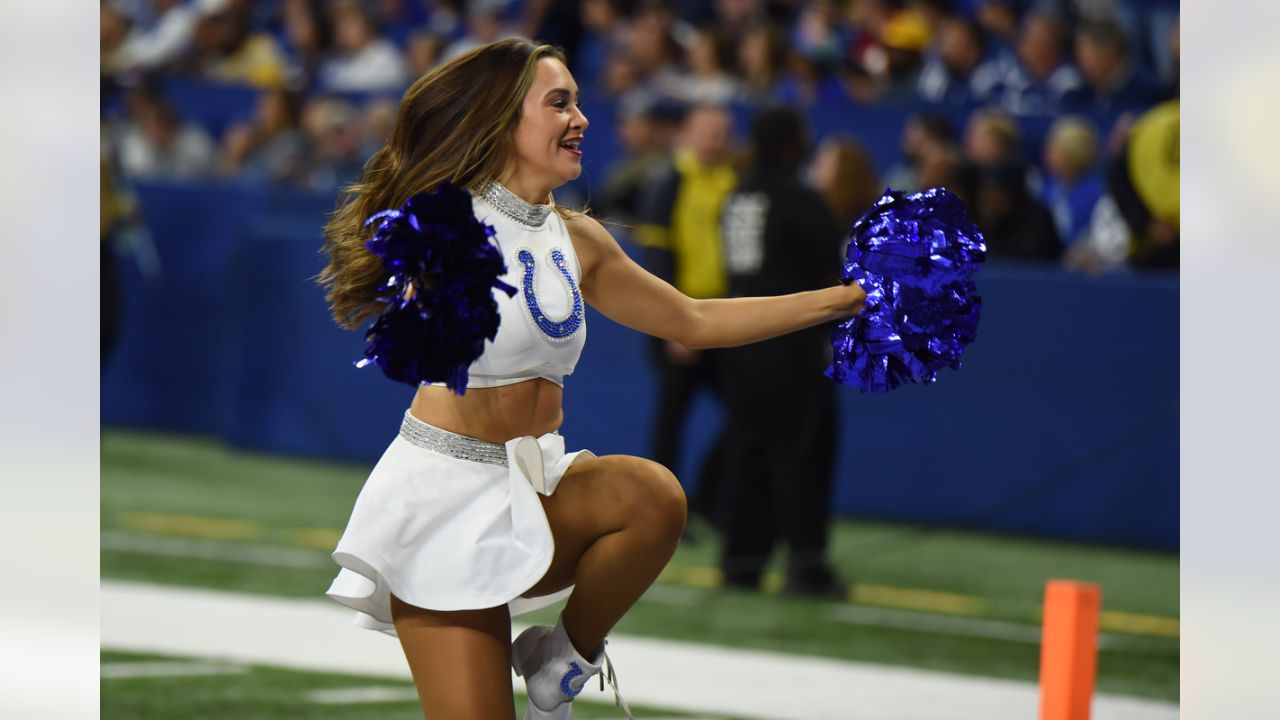 Cheer Highlights: Colts vs. Commanders