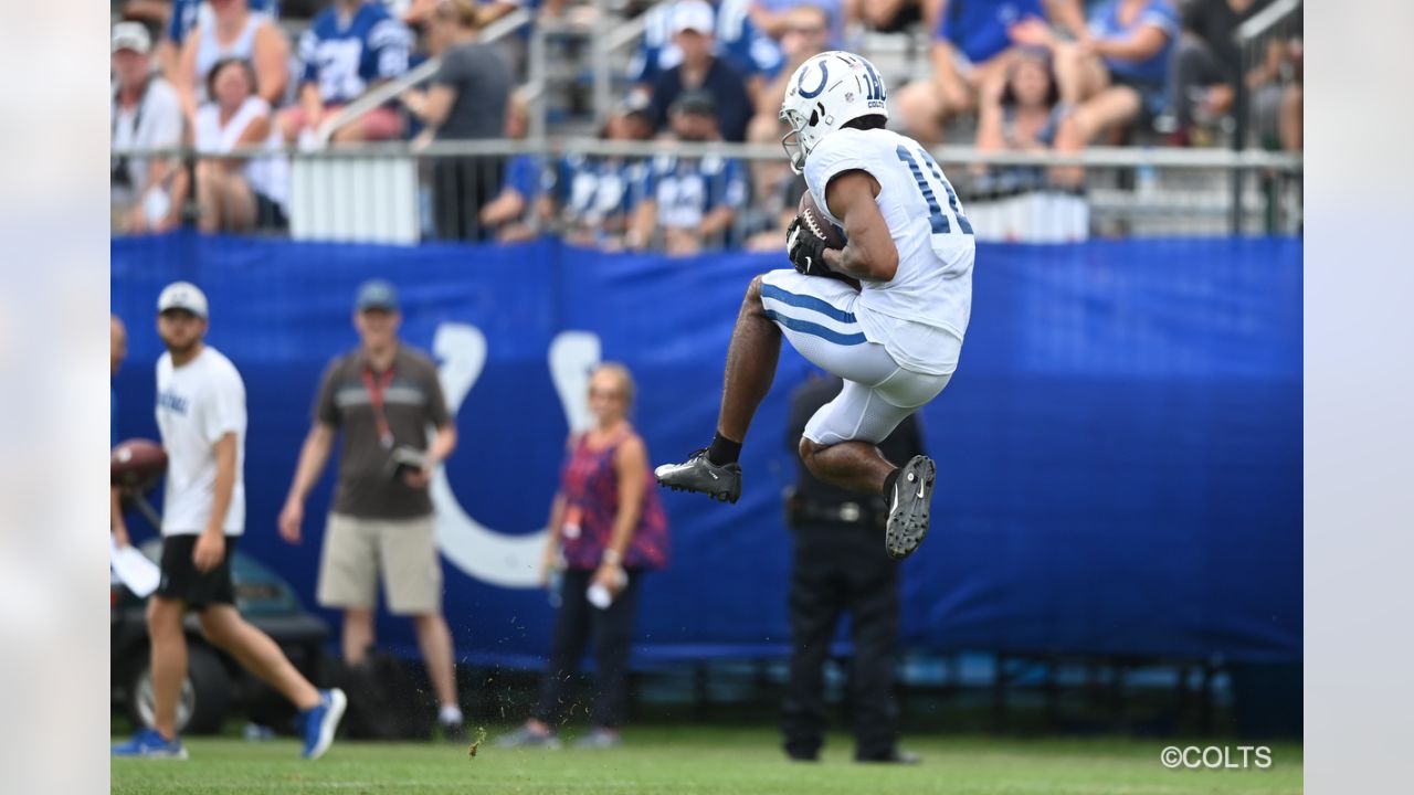 Colts edge Carolina Panthers 21-18 in preseason game