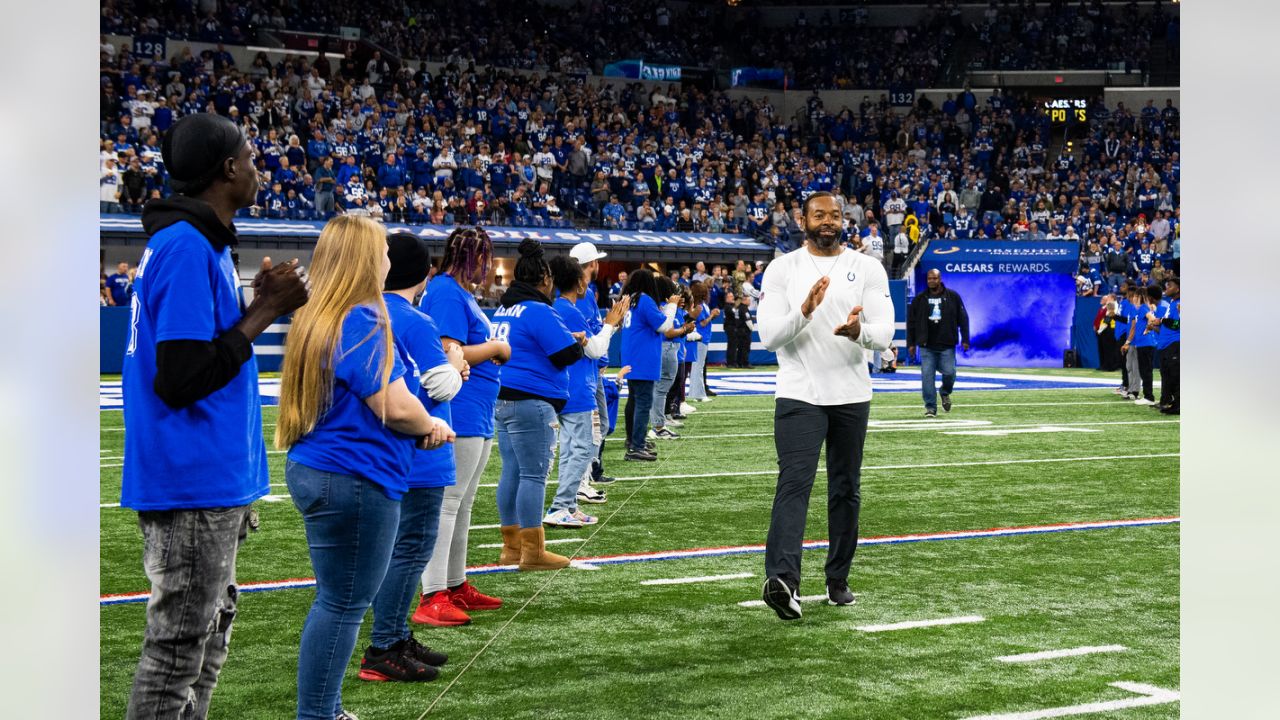 Tarik Glenn will be inducted into the Indianapolis Colts Ring of Honor at  Lucas Oil Stadium on Sunday, Oct. 30 when the Colts host the Washington  Commanders.