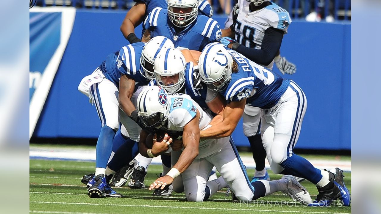 Colts TE Coby Fleener fakes dunk over crossbar after TD 