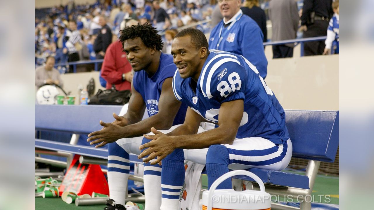 Peyton Manning Lends Hand In Marvin Harrison's Hall Of Fame Intro