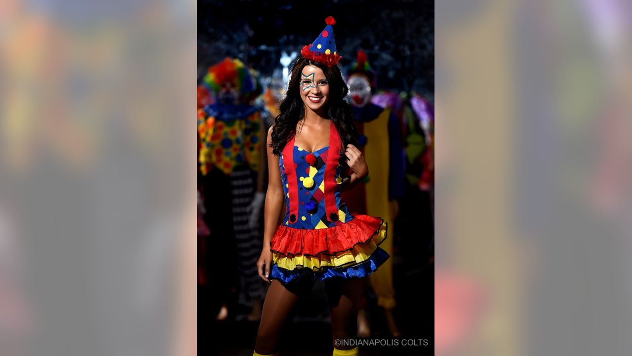 Colts cheerleaders dress up for Halloween