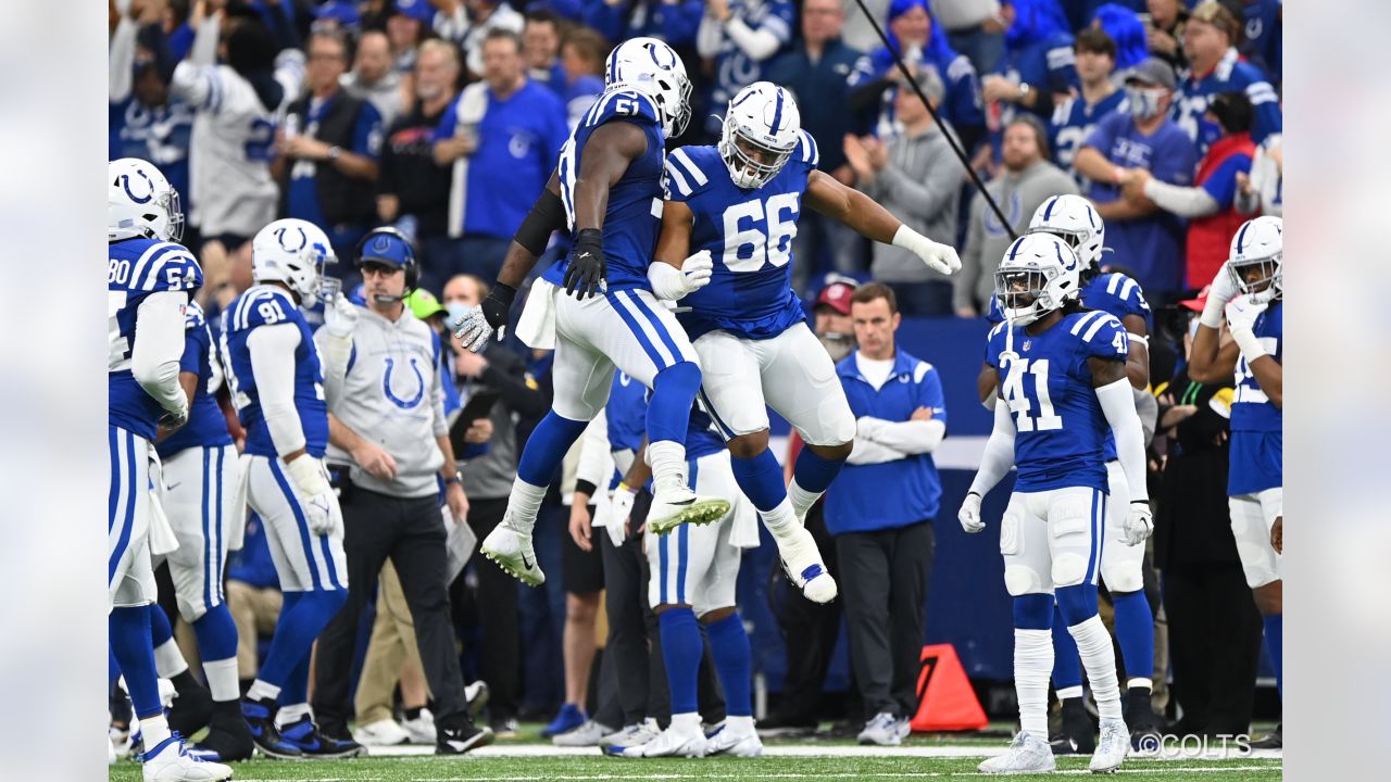 Watch: Colts celebrate touchdown with simulated keg stand