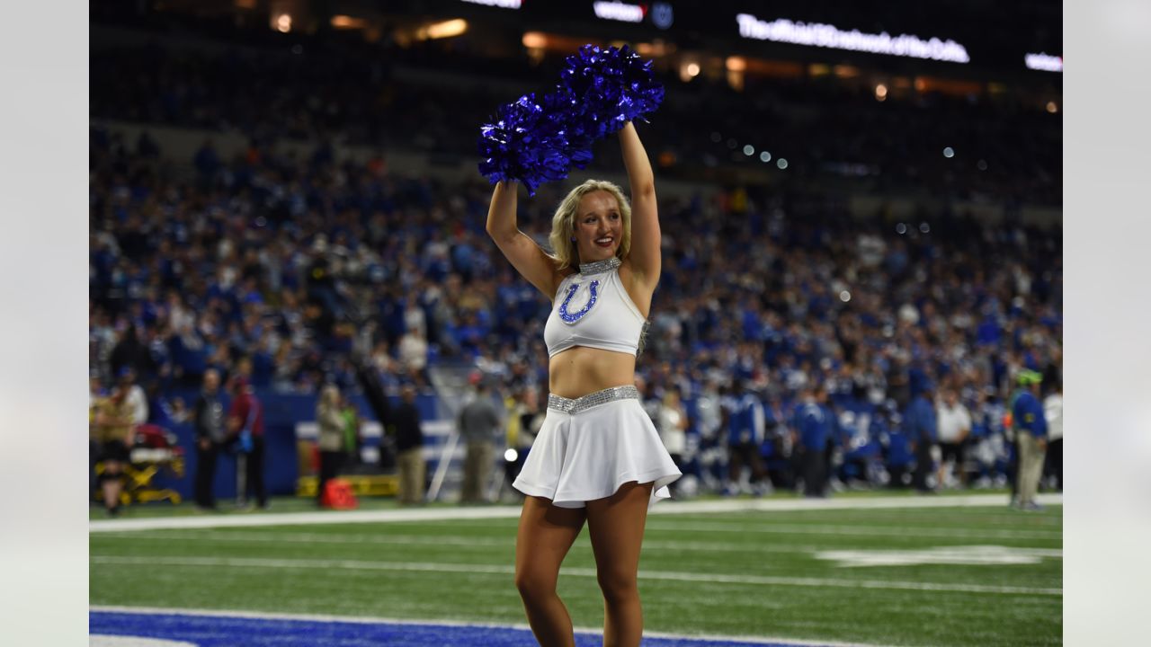 Cheer Highlights: Colts vs. Commanders