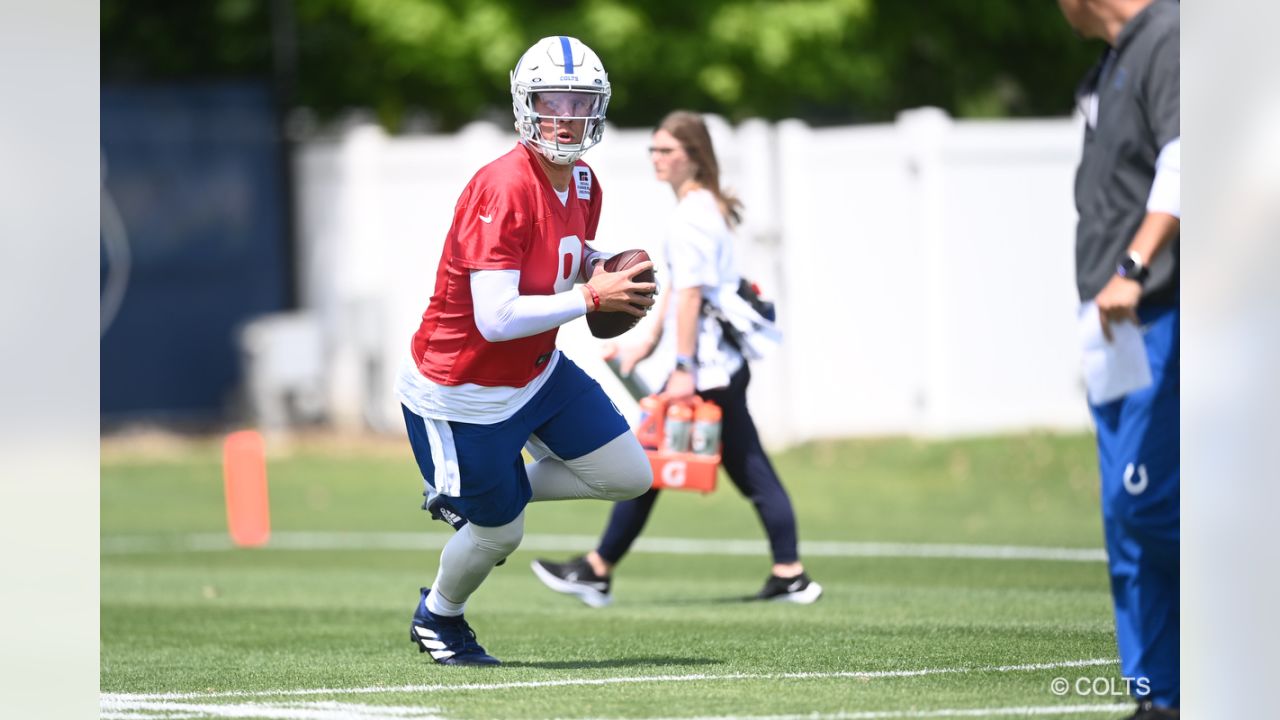 Sam Ehlinger in, Nick Foles out for Colts' finale