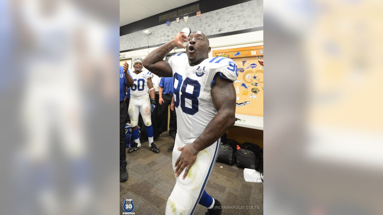 Colts Robert Mathis Awarded Deacon Jones sack award, loses out on