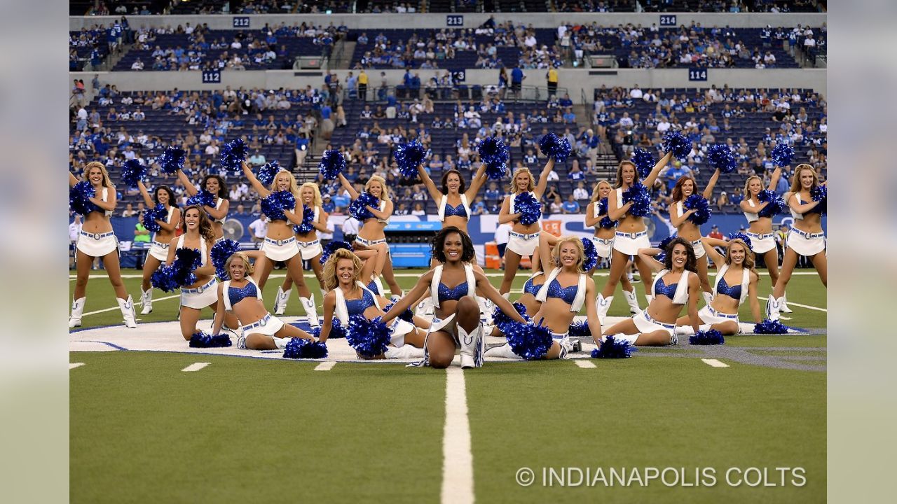 Colts Cheerleaders visit Incirlik > Incirlik Air Base > Article Display