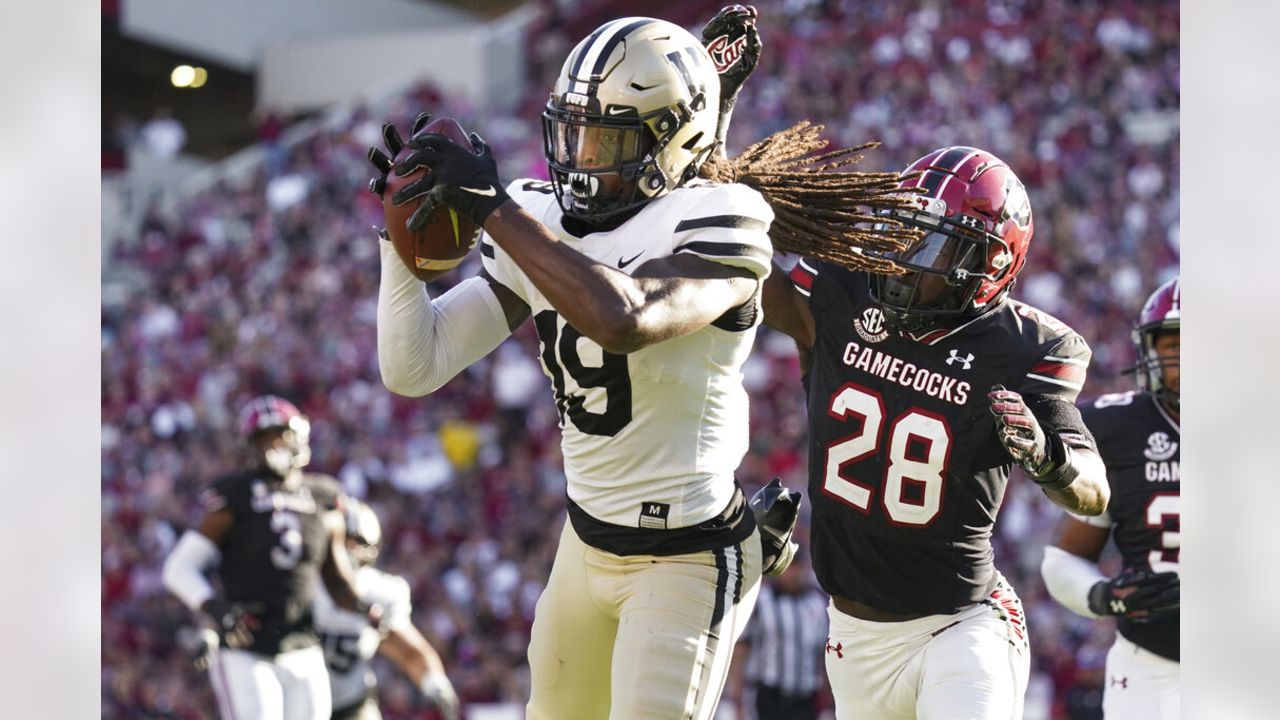 Colts select South Carolina CB Darius Rush with No. 138 pick in