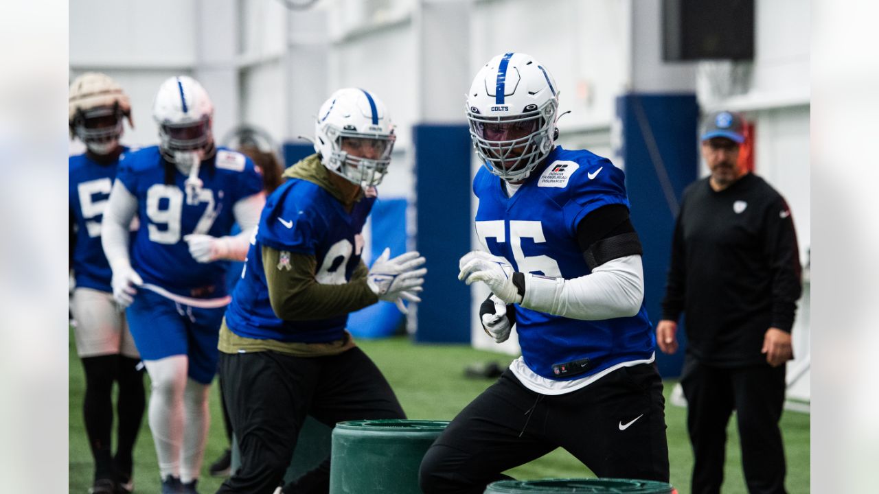 Colts re-sign DE Khalid Kareem