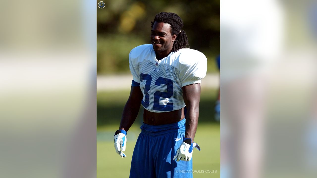 Immokalee's Edgerrin James inducted into Pro Football Hall of Fame - WINK  News