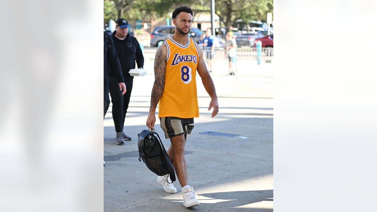 LAKERS NBA STYLE!  Men's Fashion - Levitate Style 