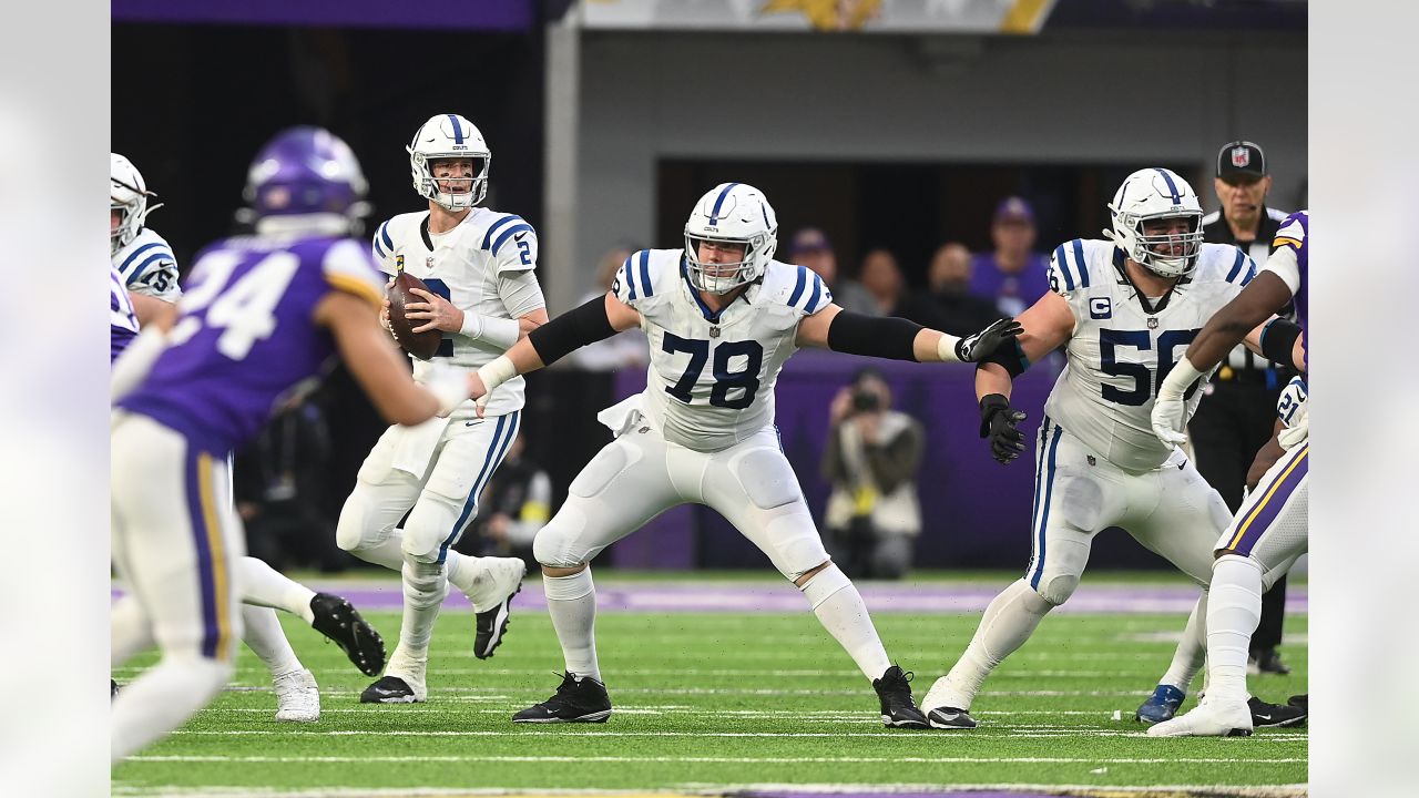 Colts Notebook: Healthy Nelson likes new-look O-line, Sports