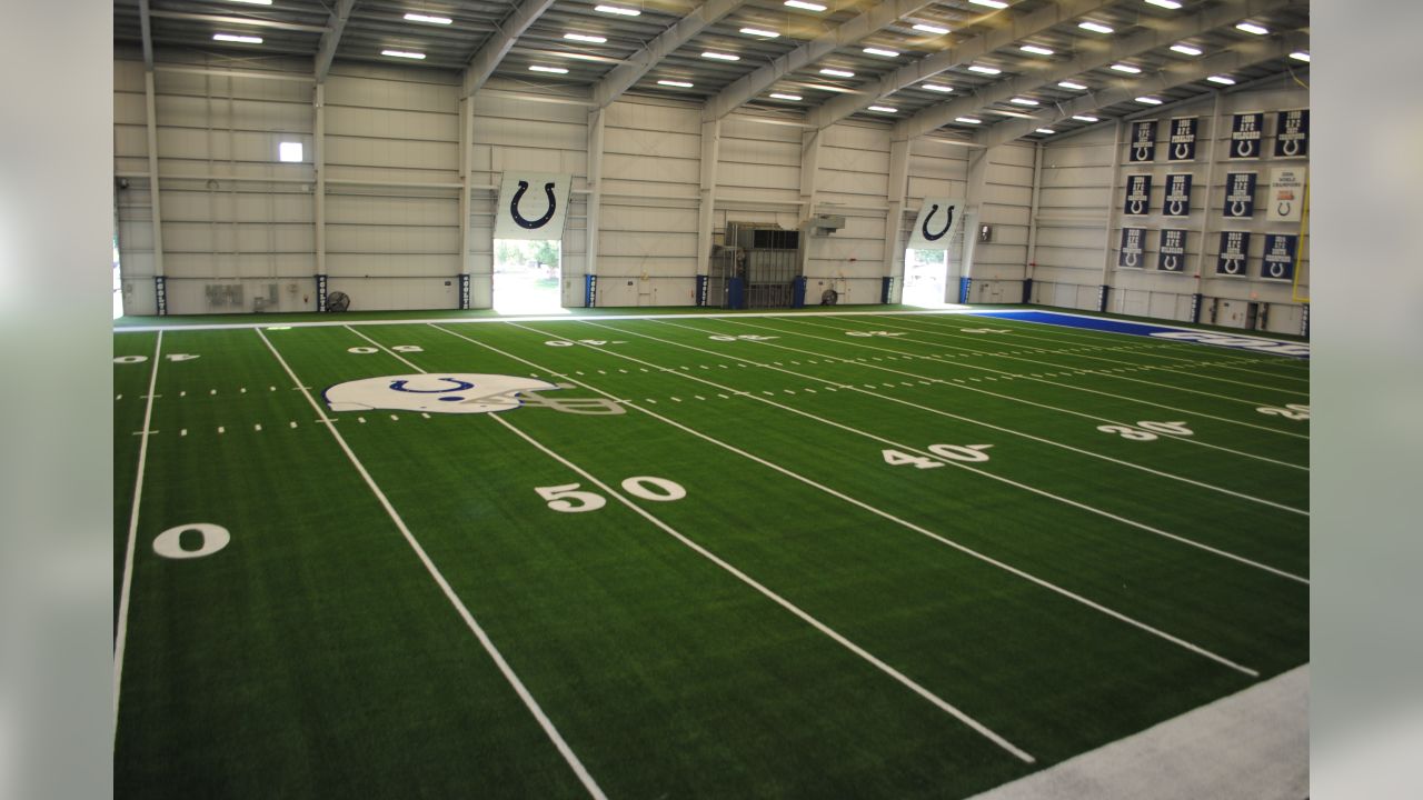 Indianapolis Colts - Lucas Oil Stadium - Motz