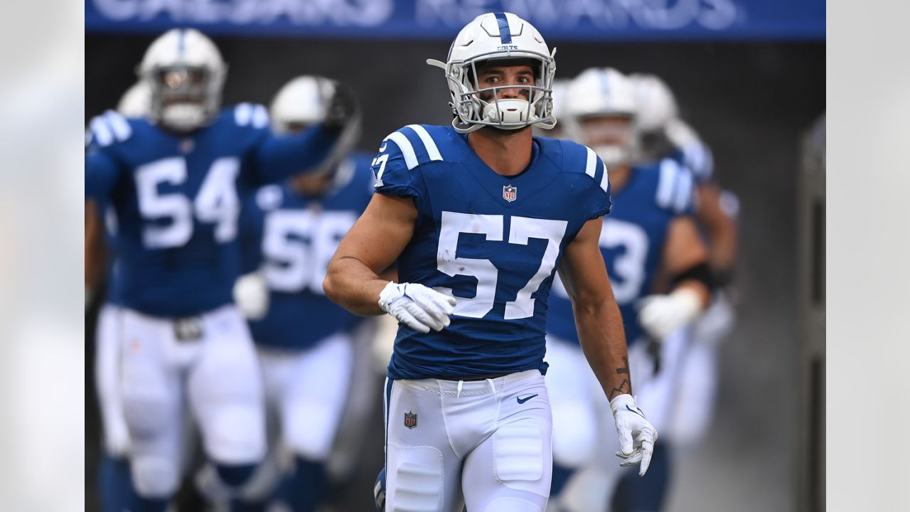 MINNEAPOLIS, MN - DECEMBER 17: Indianapolis Colts linebacker JoJo