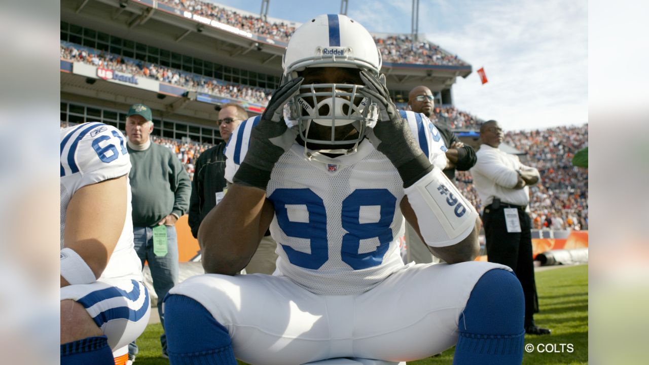 Colts' Legend Robert Mathis To Be Inducted Into Ring Of Honor Nov. 28