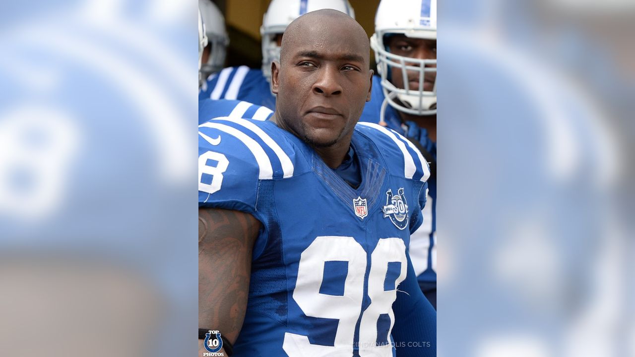 Robert Mathis, NFL sack champion, is flourishing on his own in