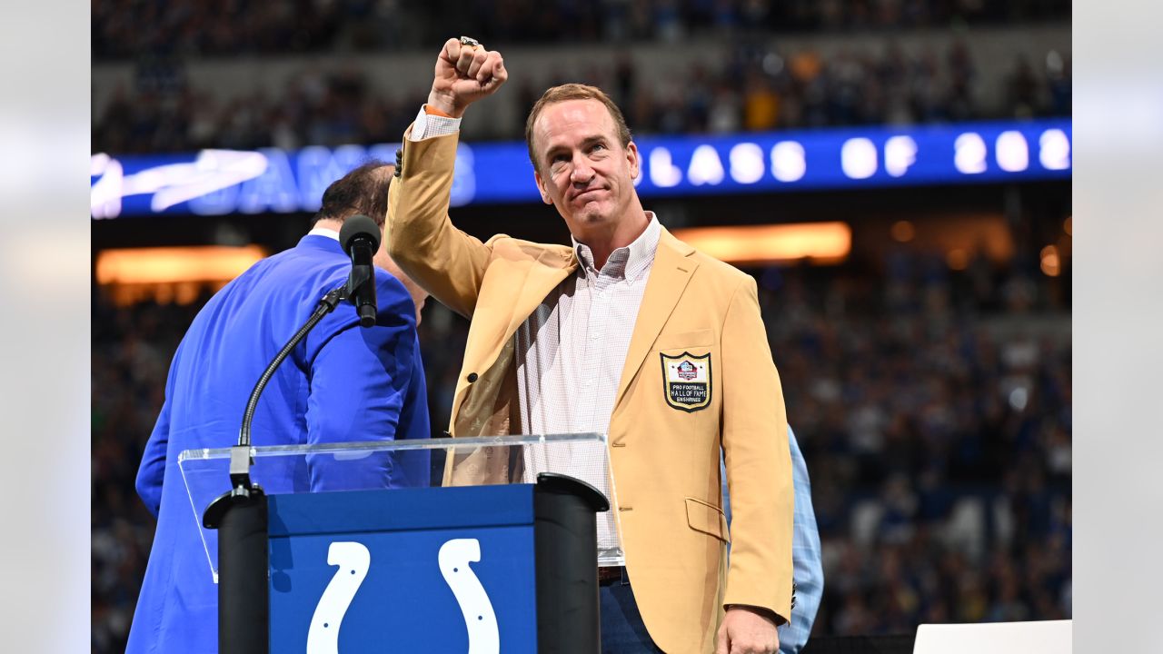 Colts: Hall of Fame ring ceremony as much about fans as Manning, James