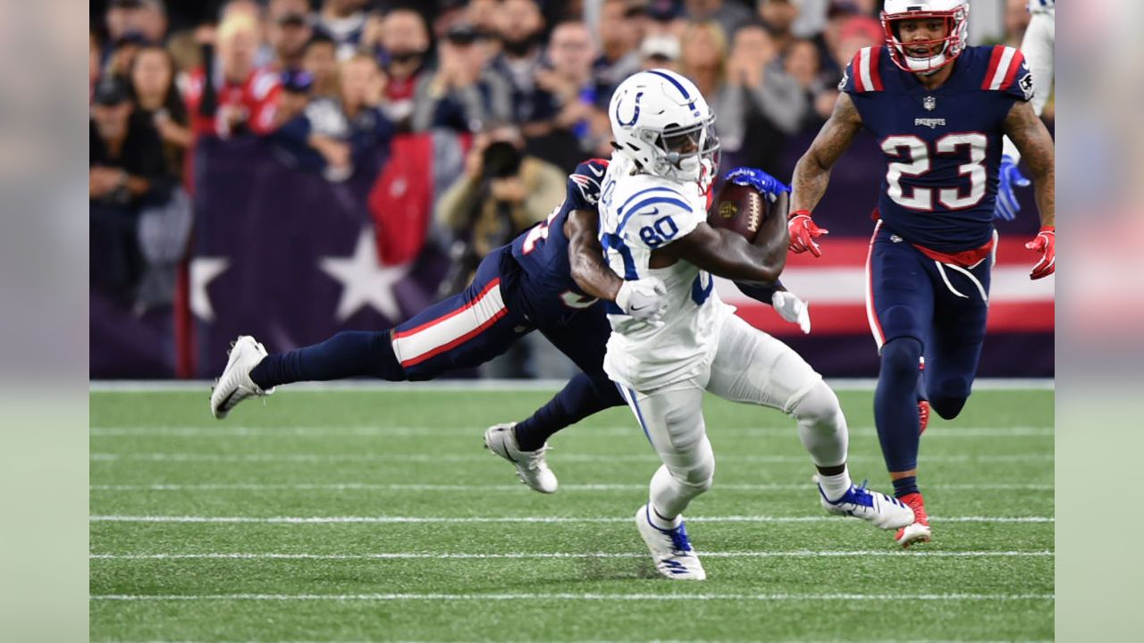 Andrew Luck can't beat Patriots by himself in 38-24 Colts loss