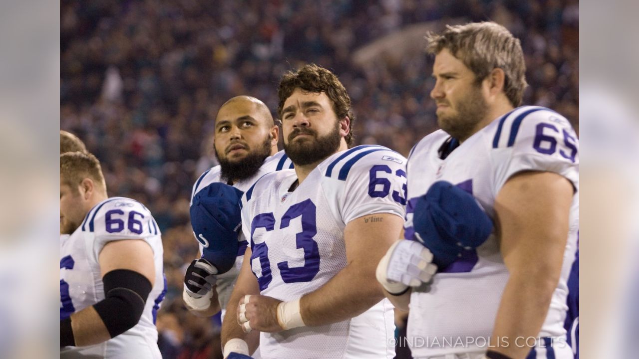 Jeff Saturday: From pumping gas to the Colts Ring of Honor