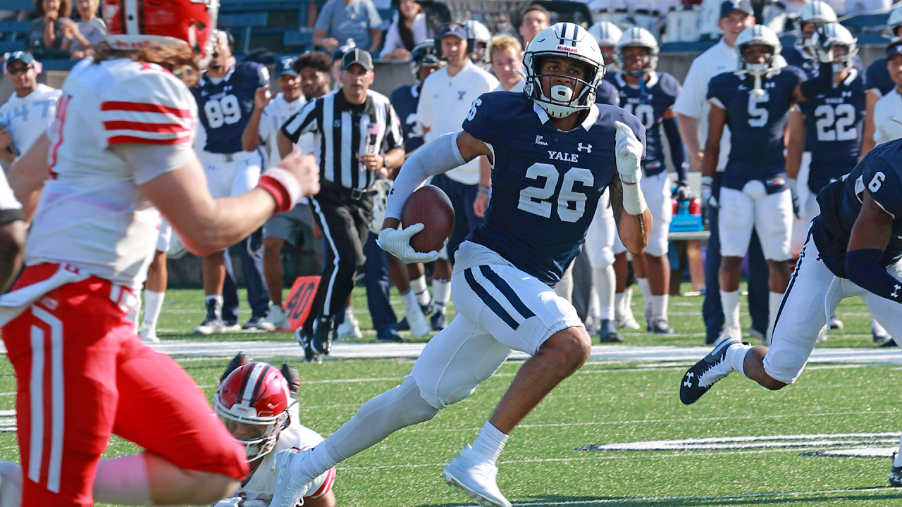 Missed pick at the end of the Texans game and now this. Tough year to be Rodney  Thomas. (Looks great in those unis though) : r/Colts