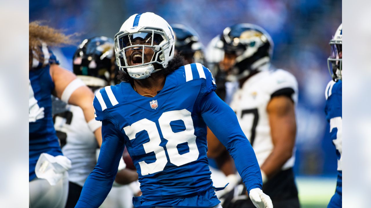 Indianapolis Colts sign Beaumont native Tony Brown to active roster