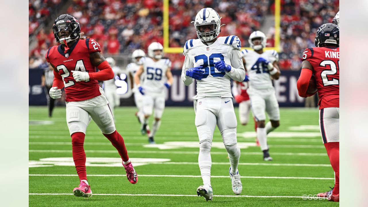 Indianapolis Colts safety George Odum (30) drops into coverage during an  NFL football game against the Tampa Bay Buccaneers, Sunday, Nov. 28, 2021,  in Indianapolis. (AP Photo/Zach Bolinger Stock Photo - Alamy