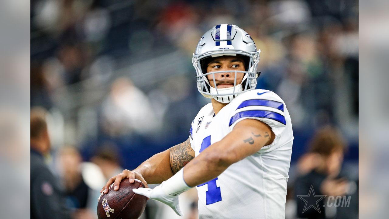 Dallas Cowboys tight end Princeton Fant (48) warms up before a preseason  NFL football game against the Seattle Seahawks, Saturday, Aug. 19, 2023, in  Seattle. (AP Photo/Lindsey Wasson Stock Photo - Alamy