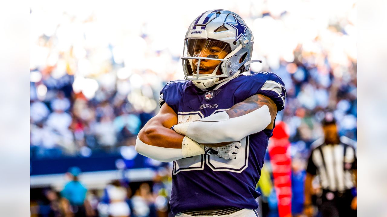 Top photos from Cowboys 20-point drubbing of Bears in Week 8