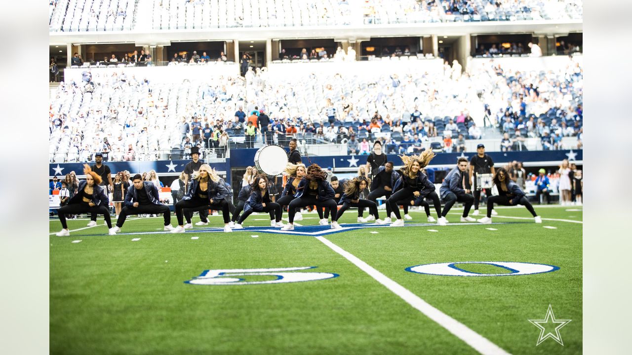 372 Dallas Cowboys Tunnel Stock Photos, High-Res Pictures, and