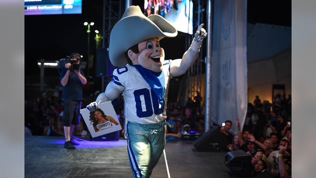 Dallas Cowboys Draft Day Events - DFWChild