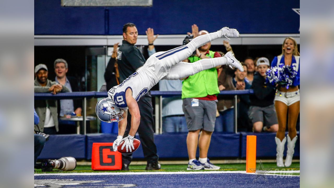 A Dallas Cowboys fan wears a costume during the first half of an NFL  football game against the Chicago Bears Sunday, Oct. 30, 2022, in  Arlington, Texas. (AP Photo/Ron Jenkins Stock Photo 