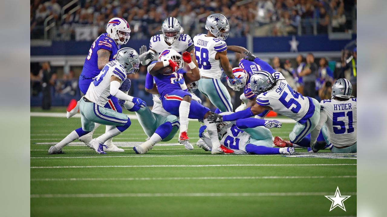 November 28th, 2019:.Buffalo Bills wide receiver Cole Beasley (10) catches  a pass for a touchdown during an NFL football game between the Buffalo Bills  and Dallas Cowboys at AT&T Stadium in Arlington