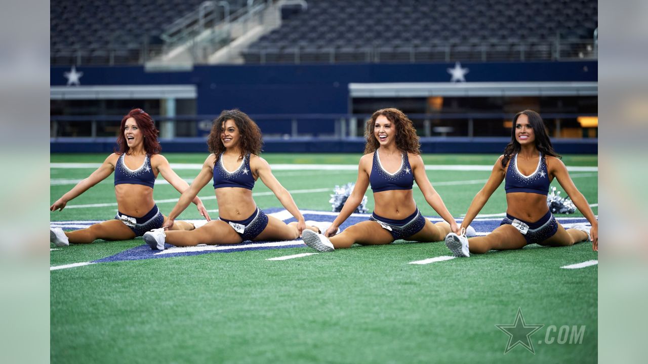 Dallas Cowboys Cheerleaders - A showstopper on the sideline