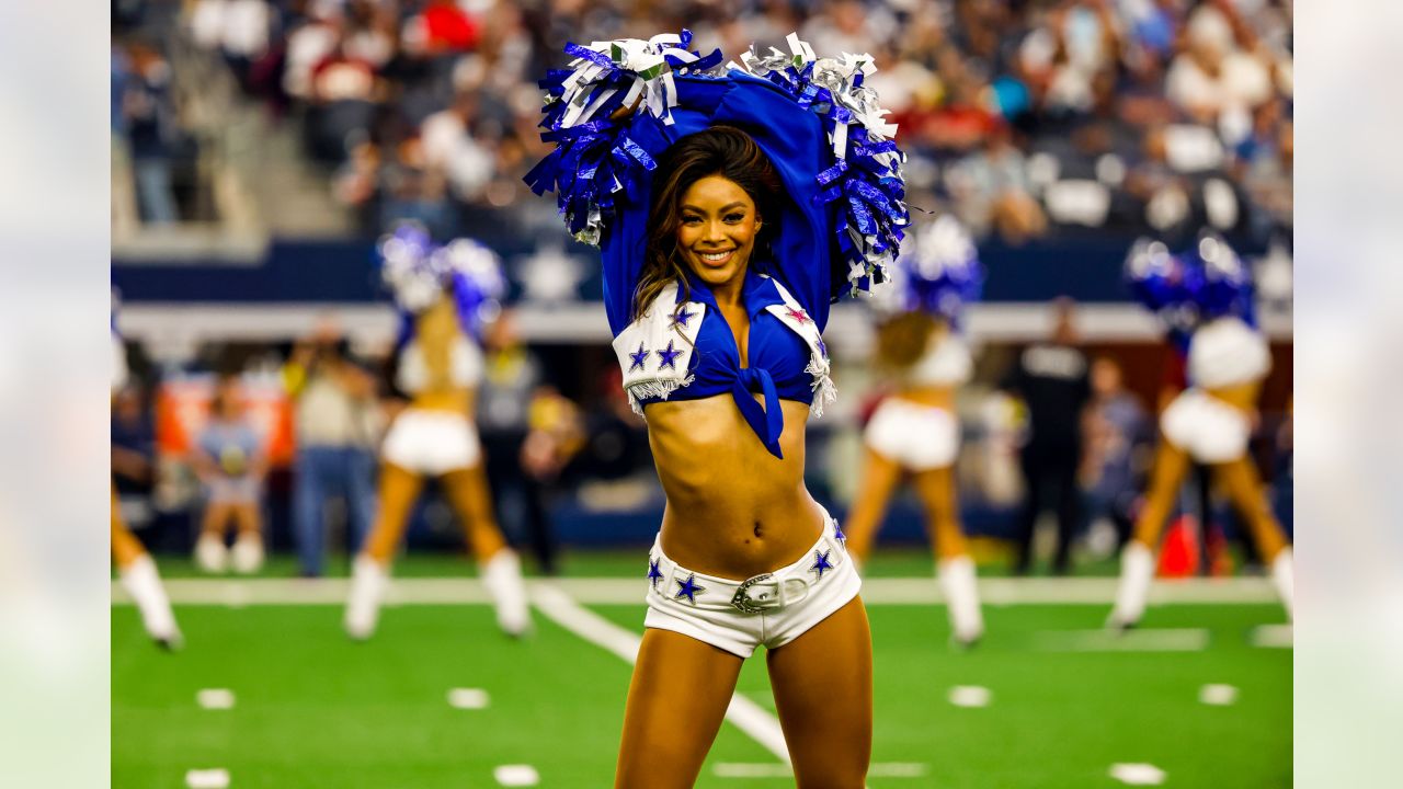 Dallas Cowboys vs Washington Commanders – Dallas Cowboys Cheerleaders