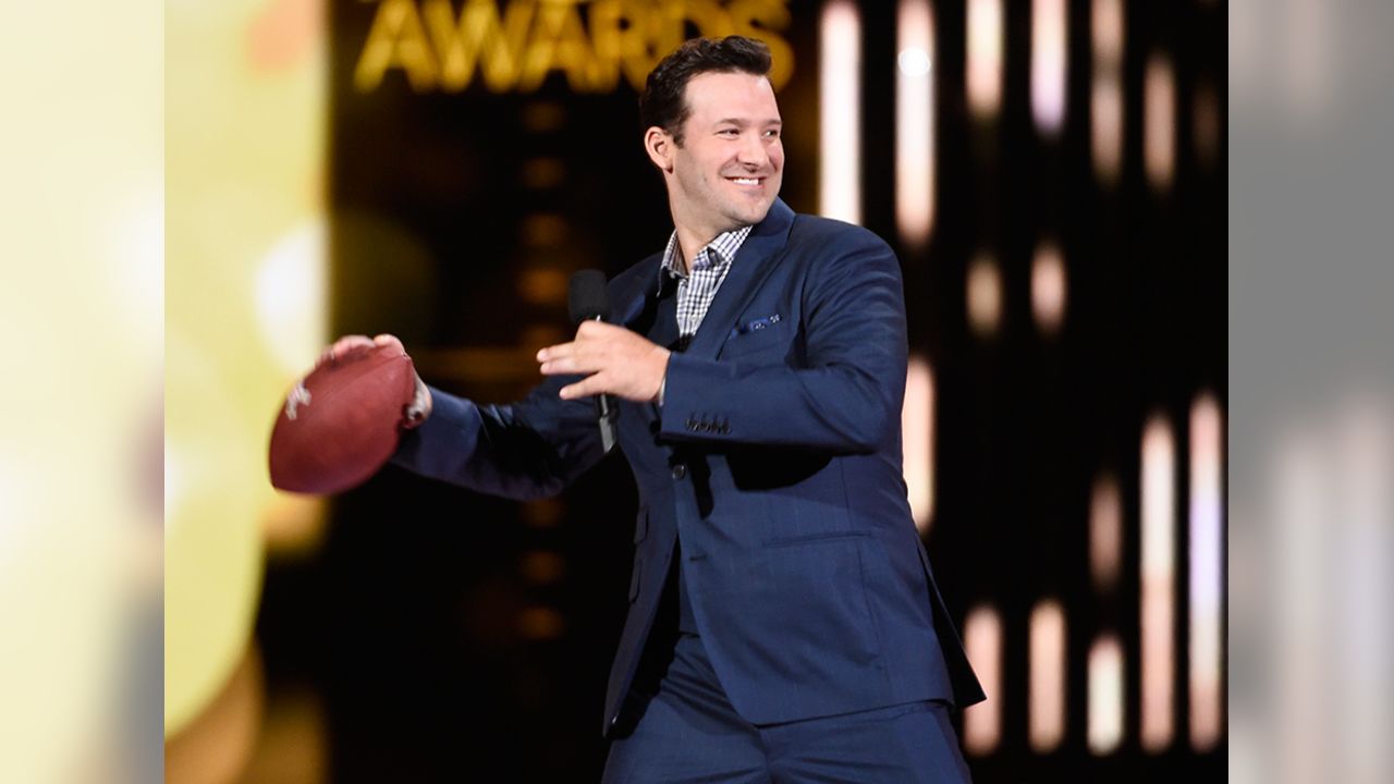 Record-setting ACM Awards show at AT&T Stadium adds Texas flavor