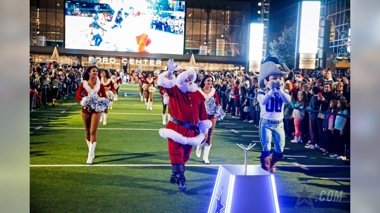 Christmas Extravaganza  Dallas Cowboys 2020 